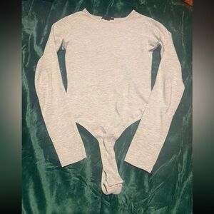 🖤(10 for $10) PrettyLittleThing Light Gray bodysuit